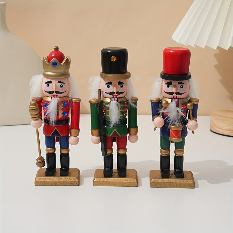 L&B® 15cm Wooden Nutcracker Set